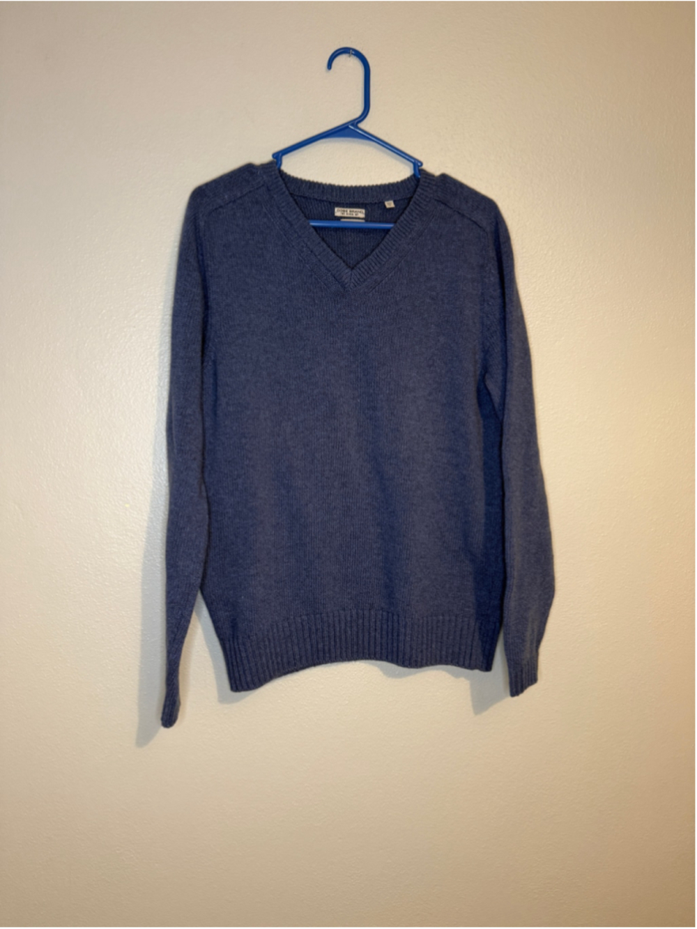OOBE 161 King St Italian Wool V Neck Sweater M